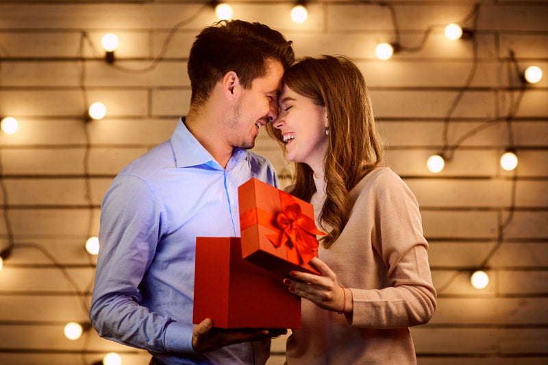 Szerelmes ajándék ötletek férfiaknak