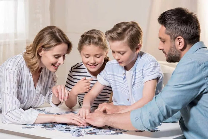 Ötletes karácsonyi ajándék az egész családnak – Családi társasjátékok