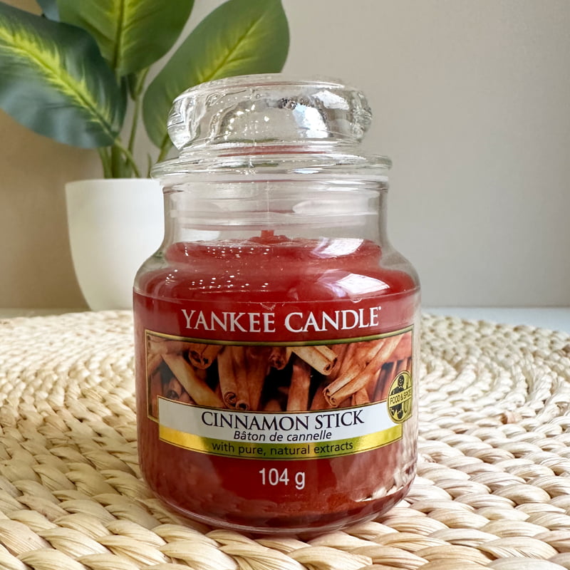 Cinnamon Stick - Yankee Candle üveggyertya, kicsi