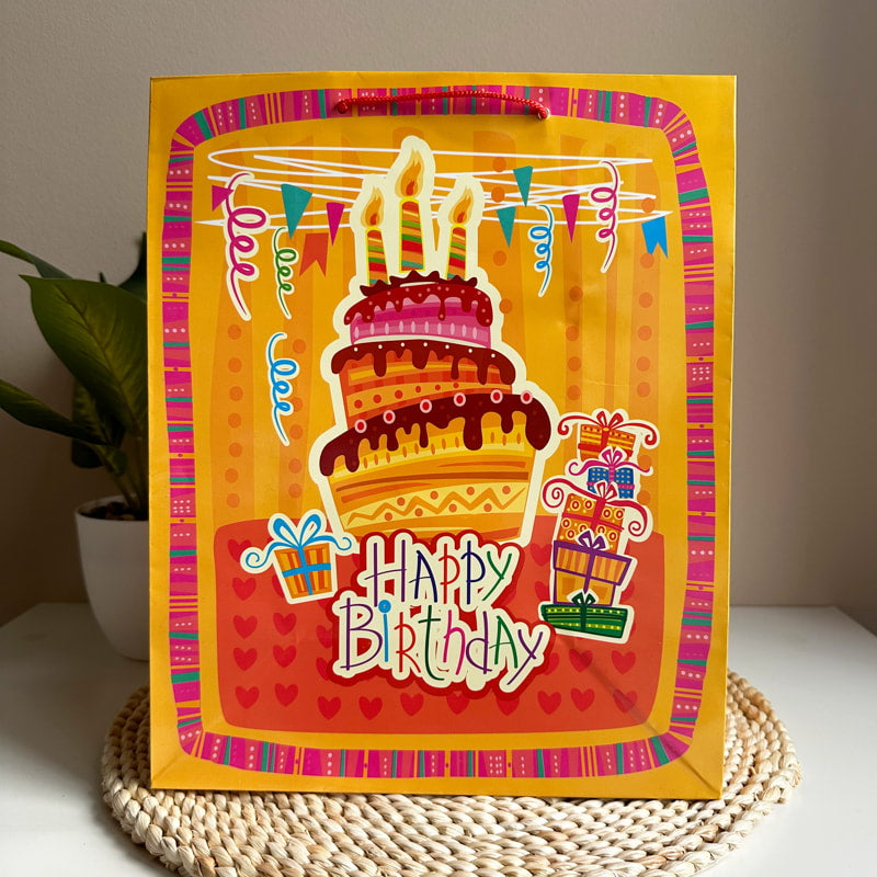 Vidám szülinap ajándékzacskó