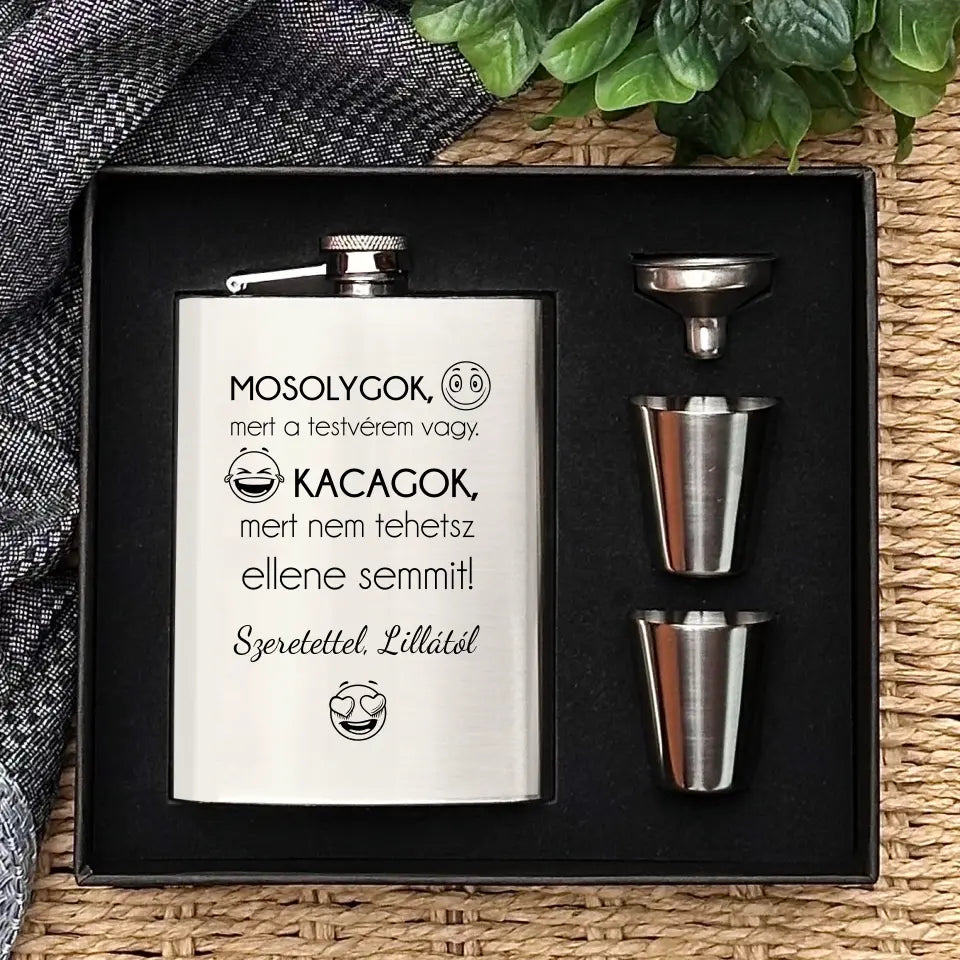 Ajándék fiútestvérnek - vicces szövegű flaska