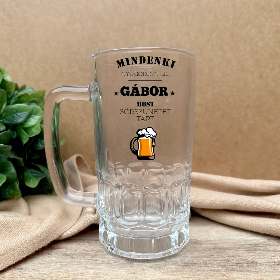 Egyedi üveg söröskorsó saját névvel