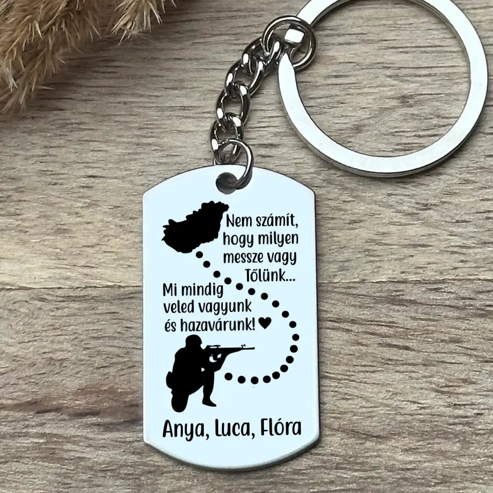 Katonás kulcstartó, gravírozott ajándék