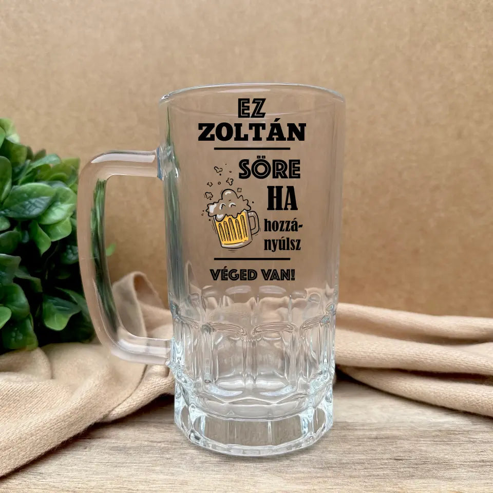Sörös ajándék korsó saját névvel, névnapi ajándék