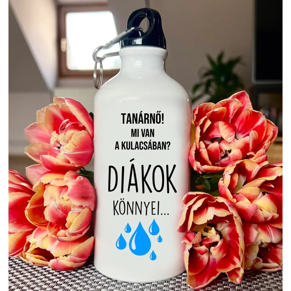 Fehér színű kulacs tanároknak