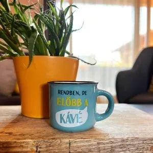 Bájos kávéscsésze, kávéimádóknak