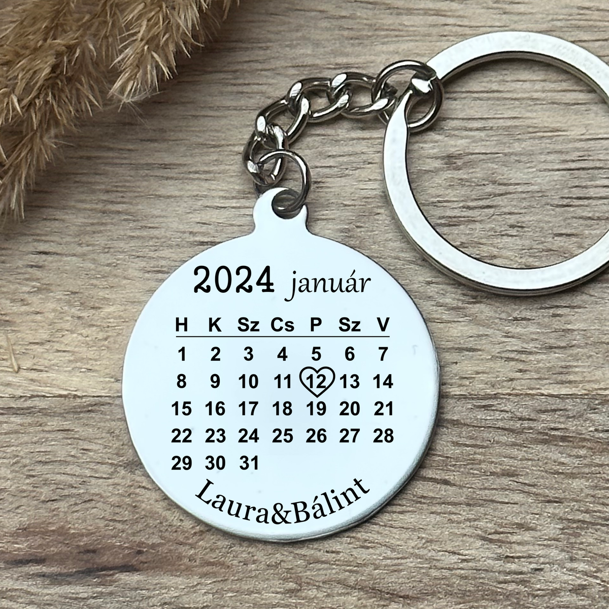 Szerelmes kulcstartó naptárral